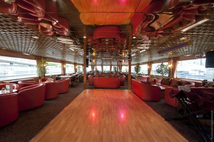 CroisiEurope MS Seine Princess Interior Lounge Bar 3.jpg